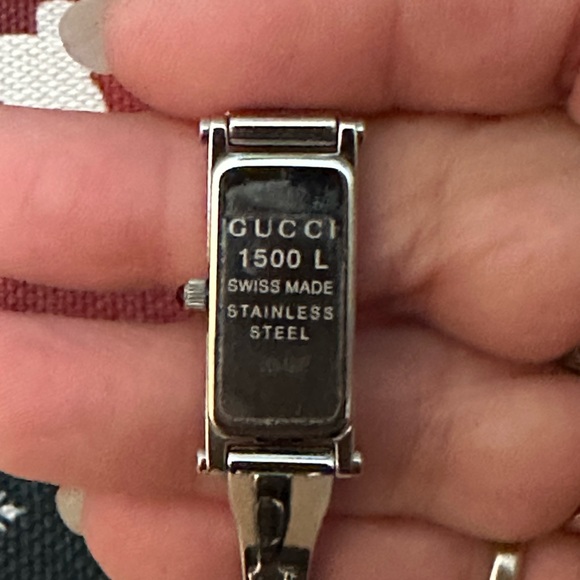 Gucci Bangle Watch Authentic - Picture 3 of 10